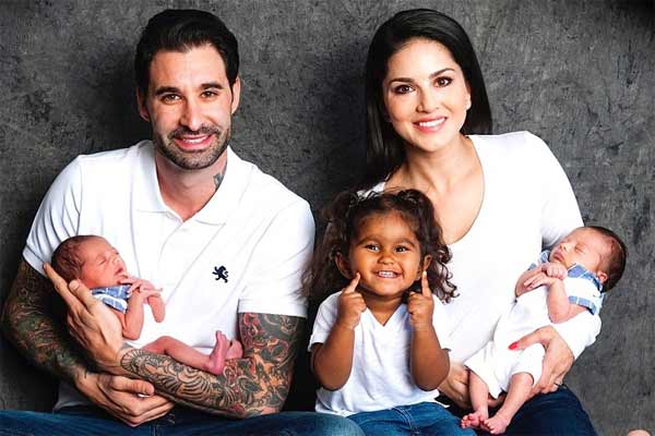 PICS: 2018 में इन सितारों के घर गूंजी किलकारियां PICS: 2018 में इन सितारों के घर गूंजी किलकारियां