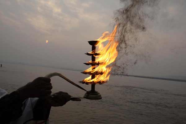 कुम्भ मेले का आगाज़ 15 जनवरी से, इन तिथियों पर होंगे शाही स्नान कुम्भ मेले का आगाज़ 15 जनवरी से, इन तिथियों पर होंगे शाही स्नान
