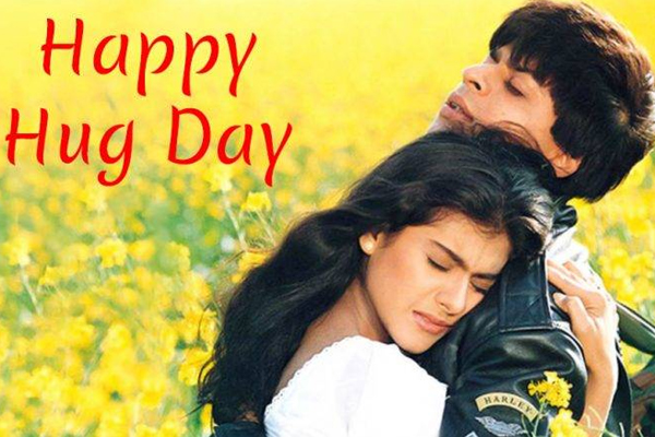 Happy Hug day: लव पार्टनर को भेजें प्यारे वालपेपर्स, Gif इमेजस