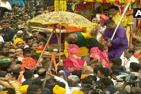 तस्वीरों में देखें, अहमदाबाद में भगवान जगन्नाथ की रथयात्रा