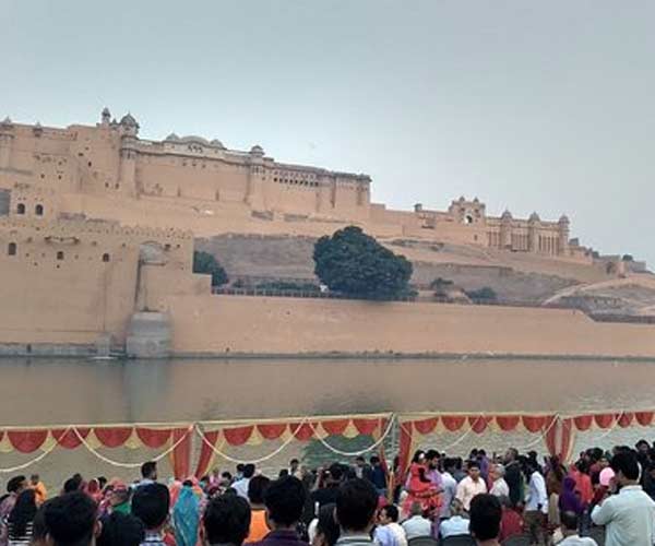 रामायण,महाभारत काल से ही छठ मनाने की रही है परंपरा रामायण,महाभारत काल से ही छठ मनाने की रही है परंपरा