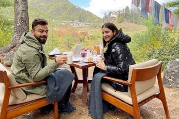 PICS: कोहली ने अनुष्का संग ग्लेशियर में किया 2020 का वेलकम, देखें तस्वीरें PICS: कोहली ने अनुष्का संग ग्लेशियर में किया 2020 का वेलकम, देखें तस्वीरें