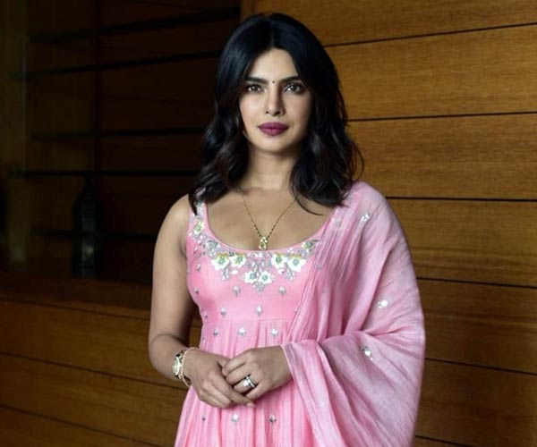 प्रियंका चोपड़ा दुनिया की टॉप-100 सक्सेसफुल और इंस्पिरेशनल महिलाओं में शामिल प्रियंका चोपड़ा दुनिया की टॉप-100 सक्सेसफुल और इंस्पिरेशनल महिलाओं में शामिल