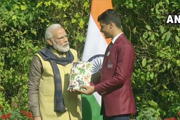 PICS: राष्ट्रीय बाल पुरस्कार पाने वाले बच्चों से पीएम मोदी बोले- मुझे आपसे प्रेरणा मिलती है PICS: राष्ट्रीय बाल पुरस्कार पाने वाले बच्चों से पीएम मोदी बोले- मुझे आपसे प्रेरणा मिलती है