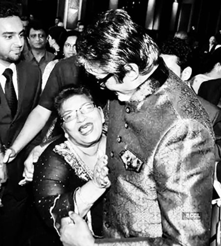 सरोज खान के निधन पर सेलिब्रिटियों ने ऐसे जताया शोक सरोज खान के निधन पर सेलिब्रिटियों ने ऐसे जताया शोक