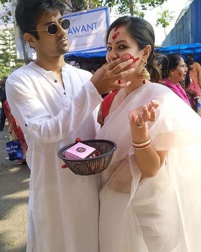 इन स्टार जोड़ियों ने लॉकडाउन में की शादी, देखें PHOTOS इन स्टार जोड़ियों ने लॉकडाउन में की शादी, देखें PHOTOS