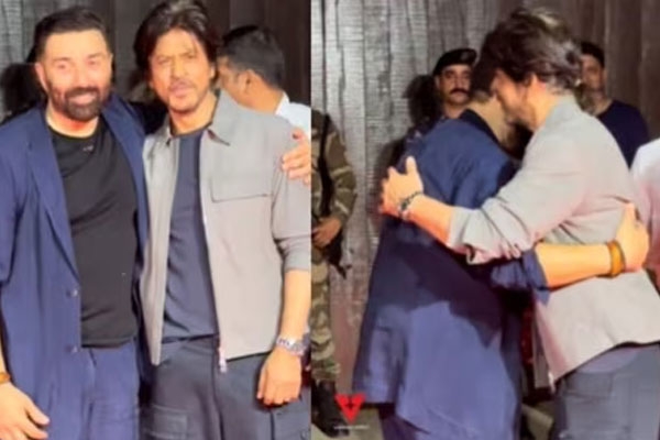 ‘गदर 2’ की सक्सेस पार्टी में नजर आए ये सेलेब्स ‘गदर 2’ की सक्सेस पार्टी में नजर आए ये सेलेब्स