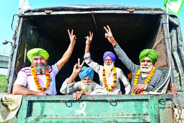 शुरू हुई किसानों की घर वापसी