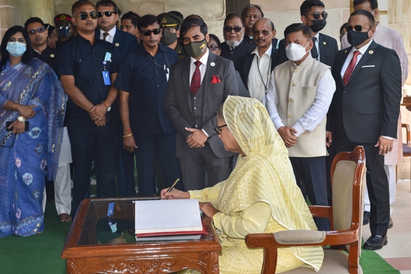 बांग्लादेशी प्रधानमंत्री शेख हसीना की भारत यात्रा बांग्लादेशी प्रधानमंत्री शेख हसीना की भारत यात्रा