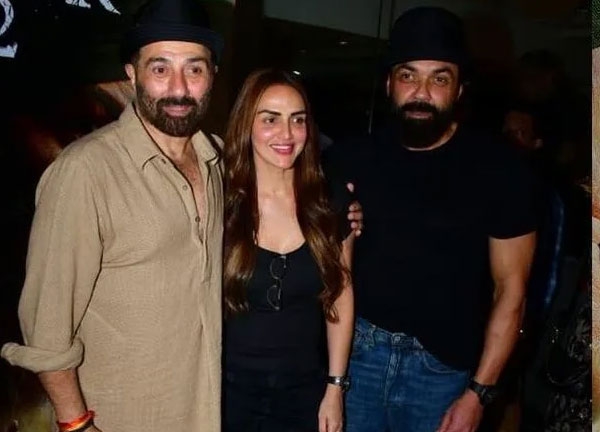 ‘गदर 2’ की सक्सेस पार्टी में नजर आए ये सेलेब्स ‘गदर 2’ की सक्सेस पार्टी में नजर आए ये सेलेब्स