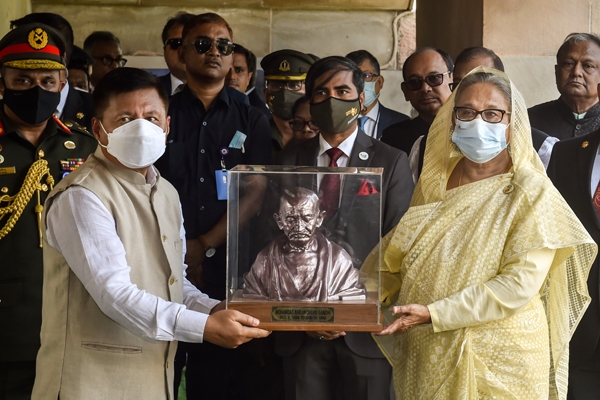 बांग्लादेशी प्रधानमंत्री शेख हसीना की भारत यात्रा बांग्लादेशी प्रधानमंत्री शेख हसीना की भारत यात्रा