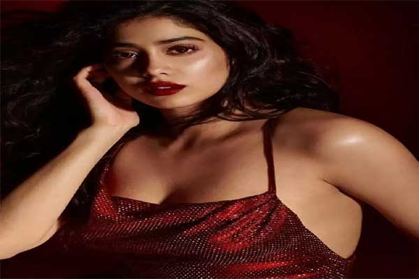 हाई स्टैंडर्ड का होना नखरेबाजी नहीं : जान्हवी कपूर हाई स्टैंडर्ड का होना नखरेबाजी नहीं : जान्हवी कपूर
