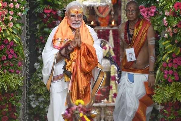 पीएम मोदी ने किया श्री महाकाल लोक का लोकार्पण पीएम मोदी ने किया श्री महाकाल लोक का लोकार्पण