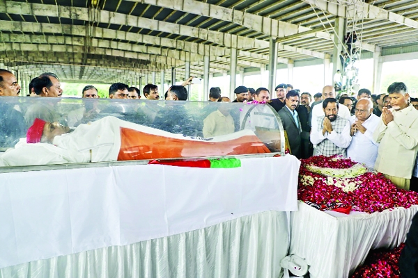 नेताजी को अंतिम विदाई नेताजी को अंतिम विदाई
