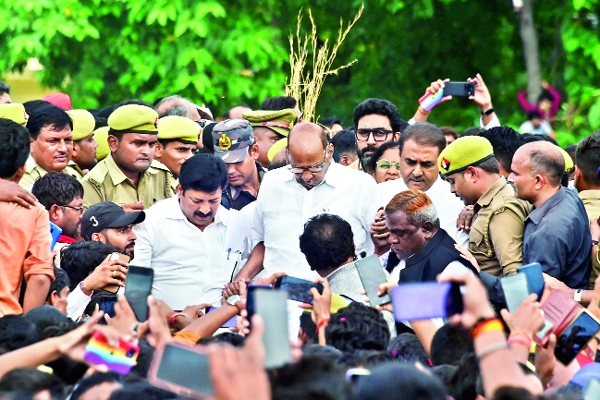 नेताजी को अंतिम विदाई नेताजी को अंतिम विदाई
