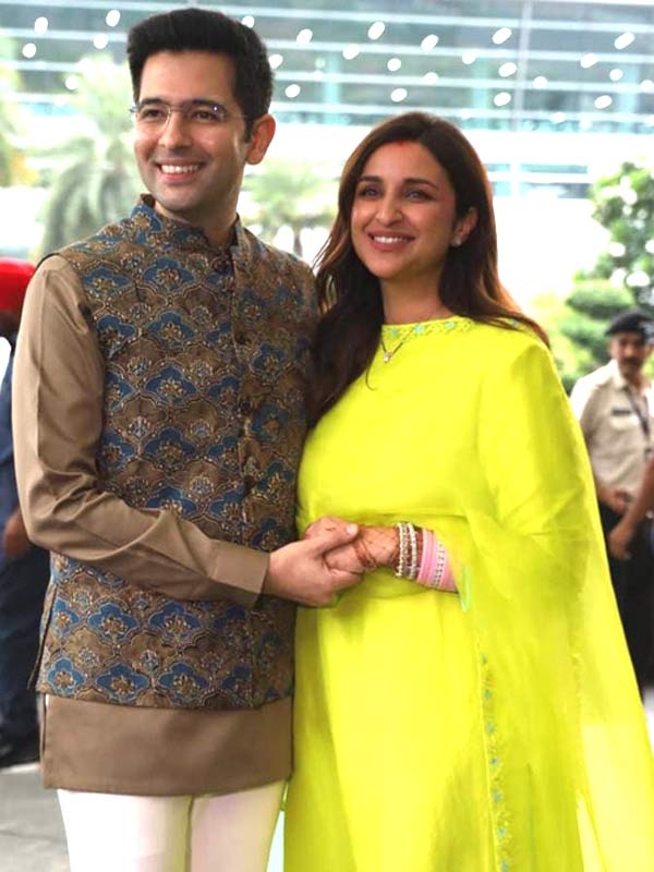 परिणीति का ससुराल में हुआ ग्रैंड वेलकम परिणीति का ससुराल में हुआ ग्रैंड वेलकम