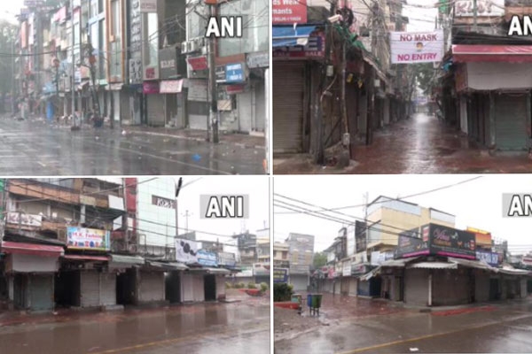 दिल्ली में लगा 55 घंटे का कर्फ्यू, सड़कें हुईं वीरान दिल्ली में लगा 55 घंटे का कर्फ्यू, सड़कें हुईं वीरान