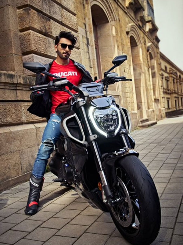 Ducati India ने रणवीर सिंह को बनाया ब्रांड एंबेसडर Ducati India ने रणवीर सिंह को बनाया ब्रांड एंबेसडर
