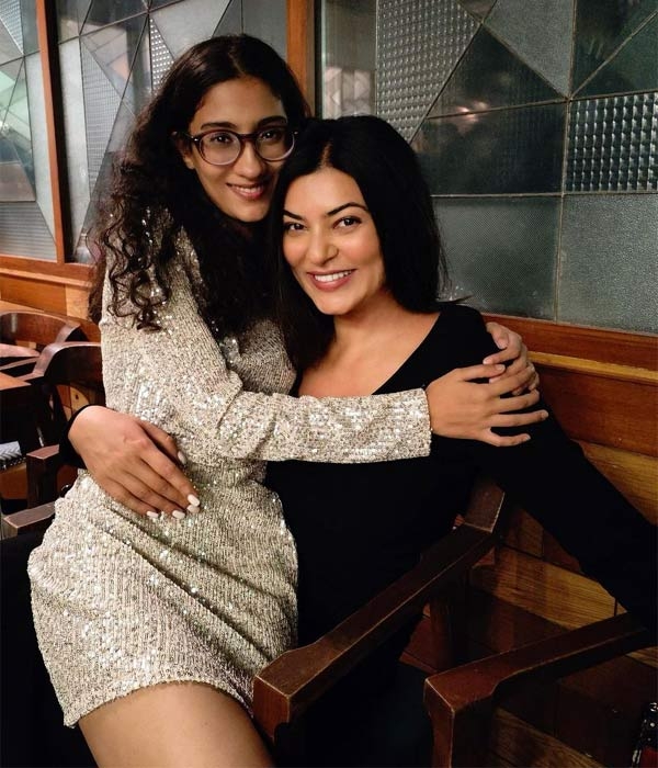 Sushmita Sen मना रही बेटी अलीसा का जन्मदिन Sushmita Sen मना रही बेटी अलीसा का जन्मदिन