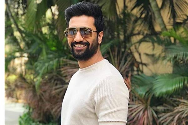 विक्की कौशल ने कहा, मुझे मेरे बचपन में ले जाता है दही हांडी उत्सव विक्की कौशल ने कहा, मुझे मेरे बचपन में ले जाता है दही हांडी उत्सव