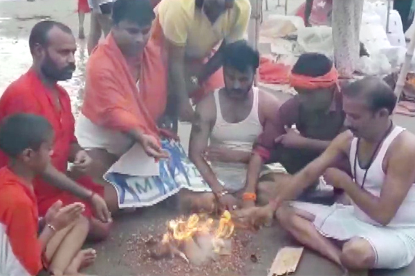Team india varanasi puja