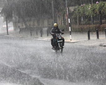 कर्नाटक में 2 दिनों तक होगी भारी बारिश, राज्य हाई अलर्ट पर