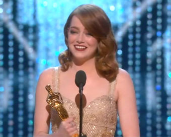 Oscar: एमा स्टोन को मिला बेस्ट एक्ट्रेस का खिताब