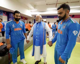 ICC World Cup Final में ऑस्ट्रेलिया से हार के बाद टीम इंडिया की हौंसला अफजाई करते पीएम मोदी