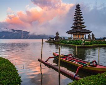 बाली द्वीप: जाने, सपनों की दुनिया के बारें मे...