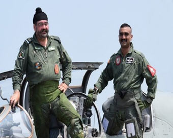 विंग कमांडर अभिनंदन ने फिर उड़ाया MiG-21