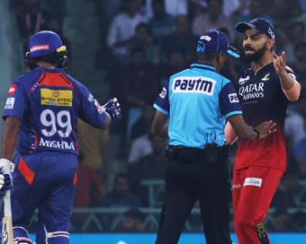 IPL मैच के दौरान  हुई कोहली गंभीर में बहस
