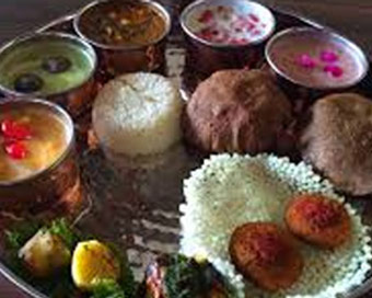 जानिए व्रत के दौरान भक्ति के साथ कैसे मिले शक्ति